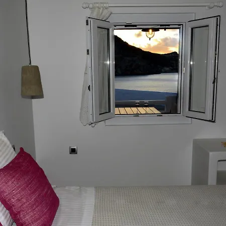 Дом отдыха Seashell Sea View *