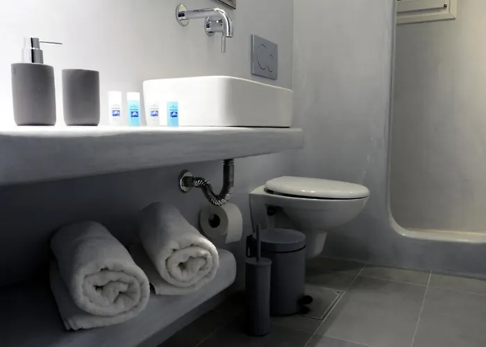 Seashell Sea View Mandrakia